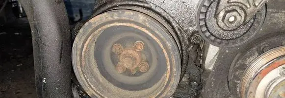 Skoda Octavia Mk2 (1Z) Crankshaft pulley 03g105243