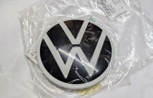 Volkswagen ID.4 Manufacturers badge/model letters 11A853630