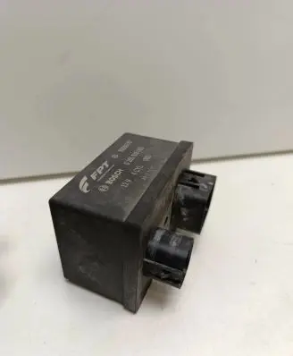 Fiat Fiorino Glow plug pre-heat relay 55250747 0281003065