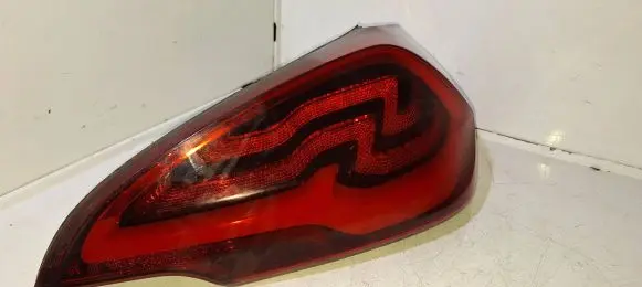 Chevrolet Bolt Tailgate rear/tail lights 42573606 2247 18066