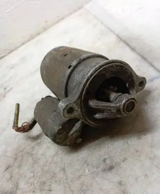 Nissan Sunny Starter motor 