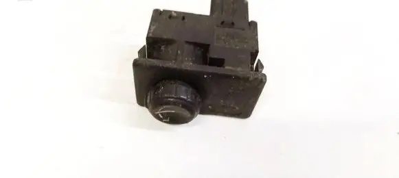 Wing mirror switch