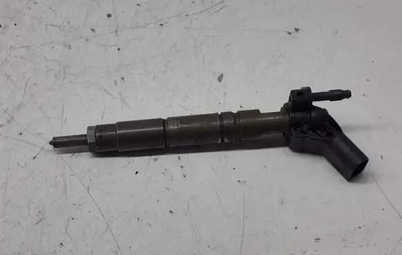 Mercedes-Benz ML W164 Fuel injector A642070 050608