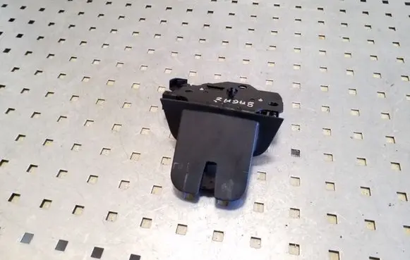 Audi Q7 4L Tailgate/trunk/boot lock/catch/latch 8P4827505C