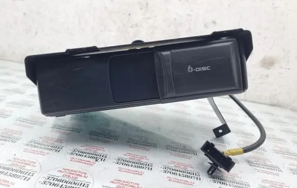 Volkswagen Touareg I CD/DVD changer 1J6035111