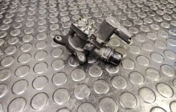 Citroen C4 II Turbo solenoid valve 9806487880 9676981680