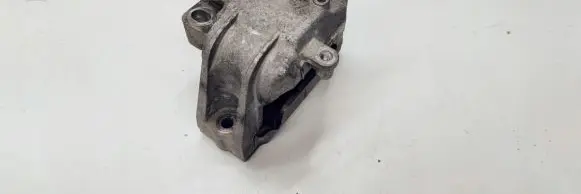 Volkswagen Golf V Engine mounting bracket 1K0199262CF