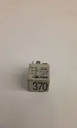 Audi A6 S6 C6 4F Other relay 8d0951253