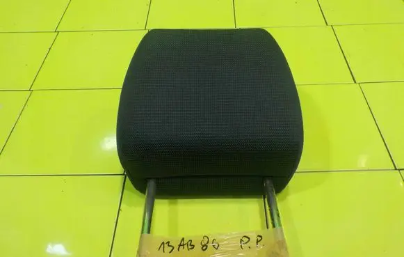 Mazda 3 II Front seat headrest PRZOD