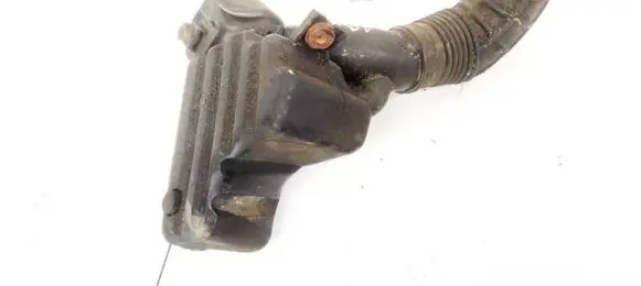 Vacuum air tank