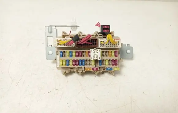 Renault Kadjar Fuse module 8901R