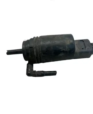 BMW 5 E60 E61 Windscreen/windshield washer pump 20557610 8377612