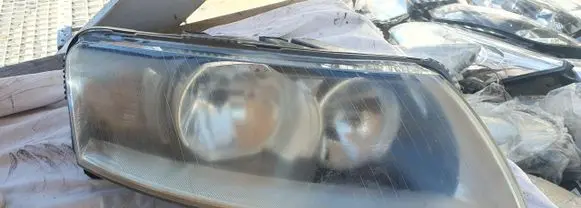 Audi A6 S6 C6 4F Headlight/headlamp 4F0941004C