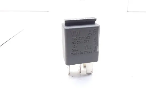 Volkswagen Golf VI Hazard warning light relay 1K0951253 29200077