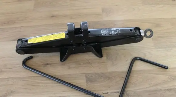 Toyota Avensis T250 Lift Jack 0911105031