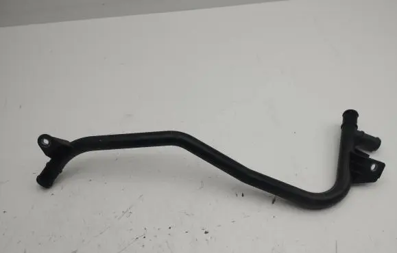 Audi A1 Engine coolant pipe/hose 05C121070A