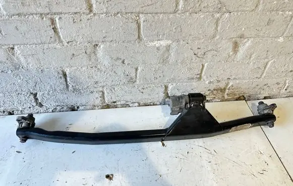 Volvo XC70 Engine mount bracket 30723983