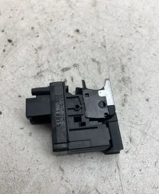Volkswagen Golf Sportsvan Hand parking brake switch 517927225