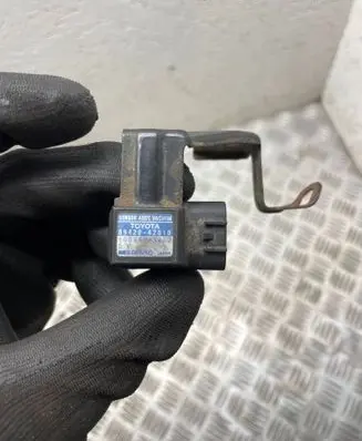 Toyota RAV 4 (XA10) Air pressure sensor 8942042010 1007983432
