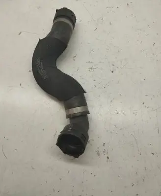 Audi Q7 4M Engine coolant pipe/hose 4M0122101CL