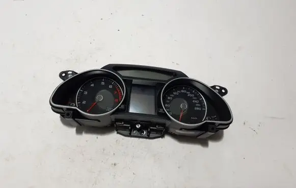 Audi A5 8T 8F Speedometer (instrument cluster) 8T0920932L