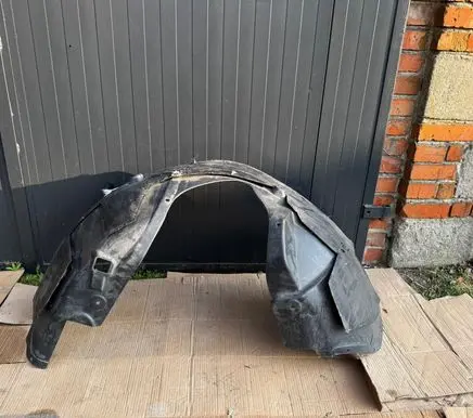 Chrysler 300 - 300C Front wheel arch liner splash guards XKXKX