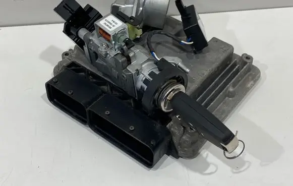 Engine ECU kit and lock set