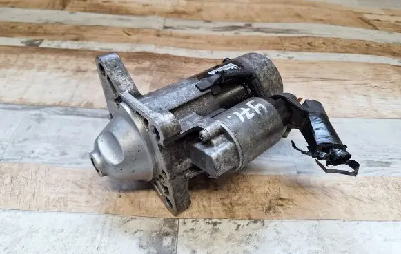 Mazda 5 Starter motor M002T88671