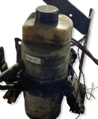Ford Focus Power steering pump 4M513K514CB