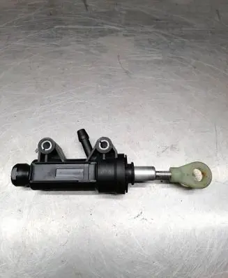 BMW 3 F30 F35 F31 Clutch master cylinder 6773670 22526773670