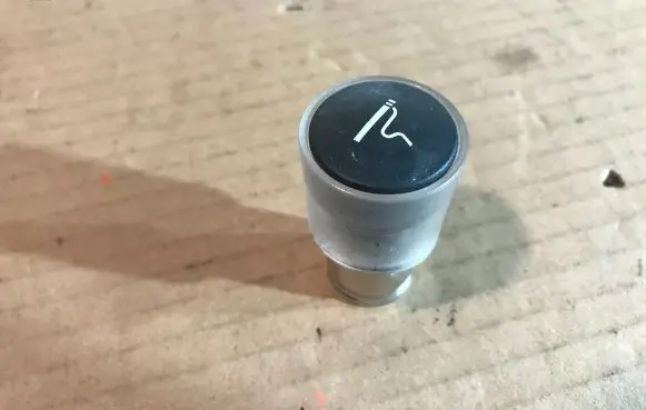Citroen C6 Cigarette lighter front 