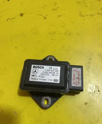 Mercedes-Benz E W211 ESP acceleration yaw rate sensor A00254266180 0265005246