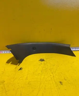 BMW 1 E81 E87 Tailgate/trunk side cover trim 70746876