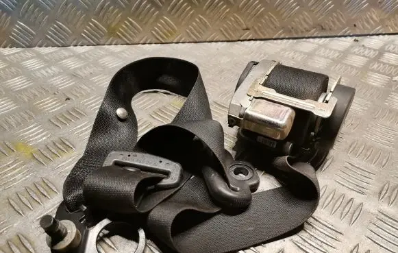 Mercedes-Benz Vaneo W414 Front seatbelt 4148600985