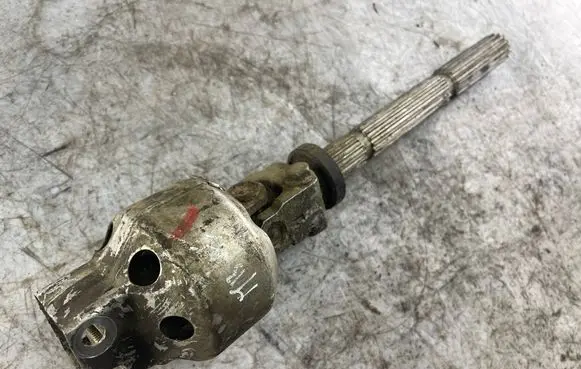 Mercedes-Benz E W210 Steering column universal joint