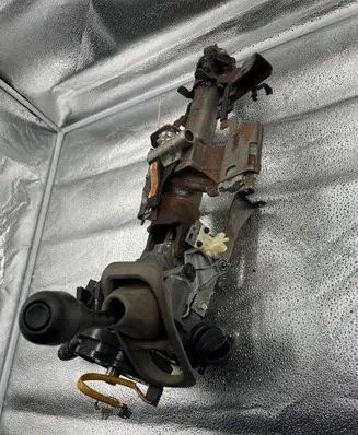 Lincoln Town Car Steering rack 26107214