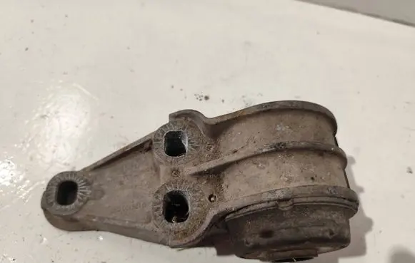 Volkswagen PASSAT B5.5 Rear axle beam mounts housing 8E0501522G