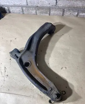 Volkswagen Transporter - Caravelle T5 Front lower control arm/wishbone 7H0407166B