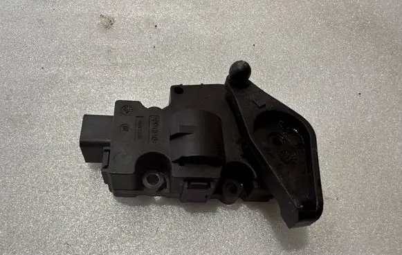 A/C air flow flap actuator/motor