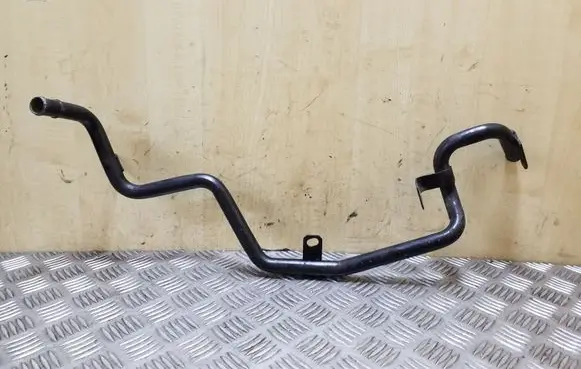 Engine coolant pipe/hose
