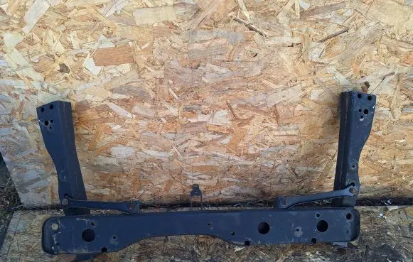 Nissan Qashqai Bottom radiator support slam panel 