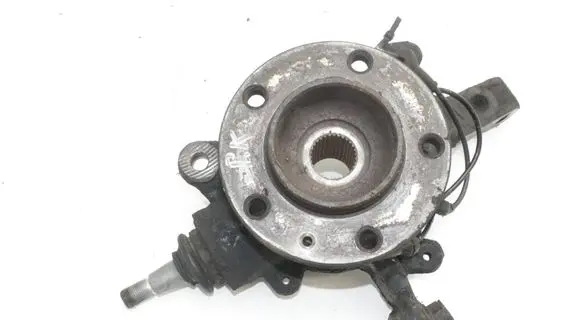 Opel Movano B Front wheel hub