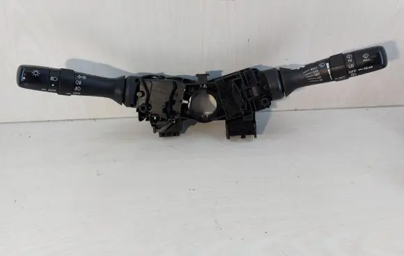 Toyota RAV 4 (XA30) Wiper turn signal indicator stalk/switch 17F060 17F100
