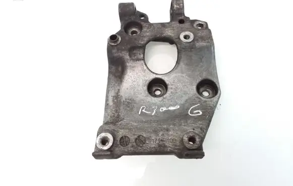 Peugeot 307 Generator/alternator bracket 9646719580