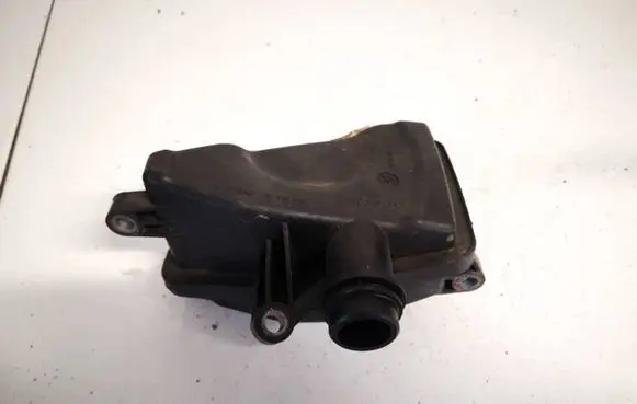Intake resonator