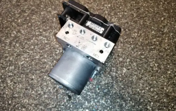 Toyota Verso ABS Pump 445400F050 0265251488 0265951566