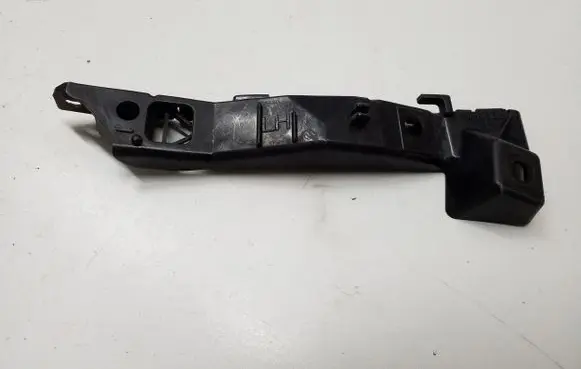 KIA Ceed Front bumper mounting bracket 865131H000