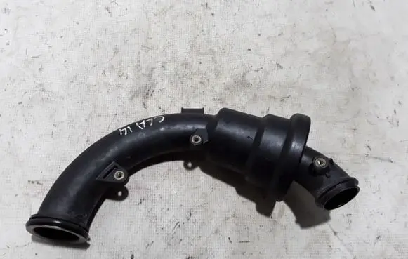 Mercedes-Benz CLA C117 X117 W117 Air intake hose/pipe A6511400387