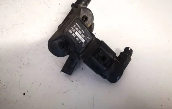 Volkswagen Touran I Air pressure sensor 0261230081 036906051g