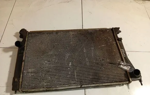 Toyota Corolla Verso AR10 Coolant radiator 